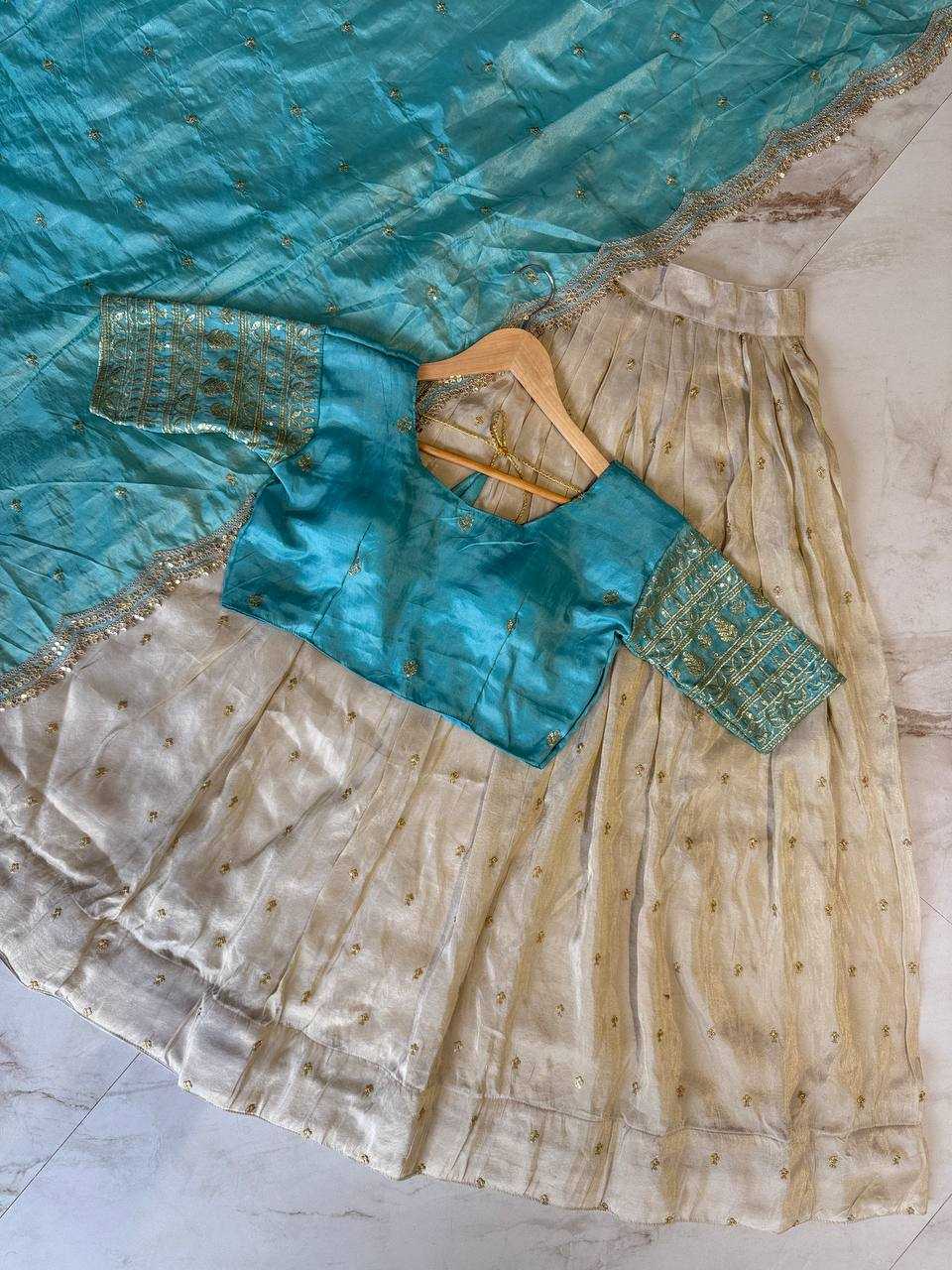 Onam Shimmer Tissue Silk saree -KE-75452