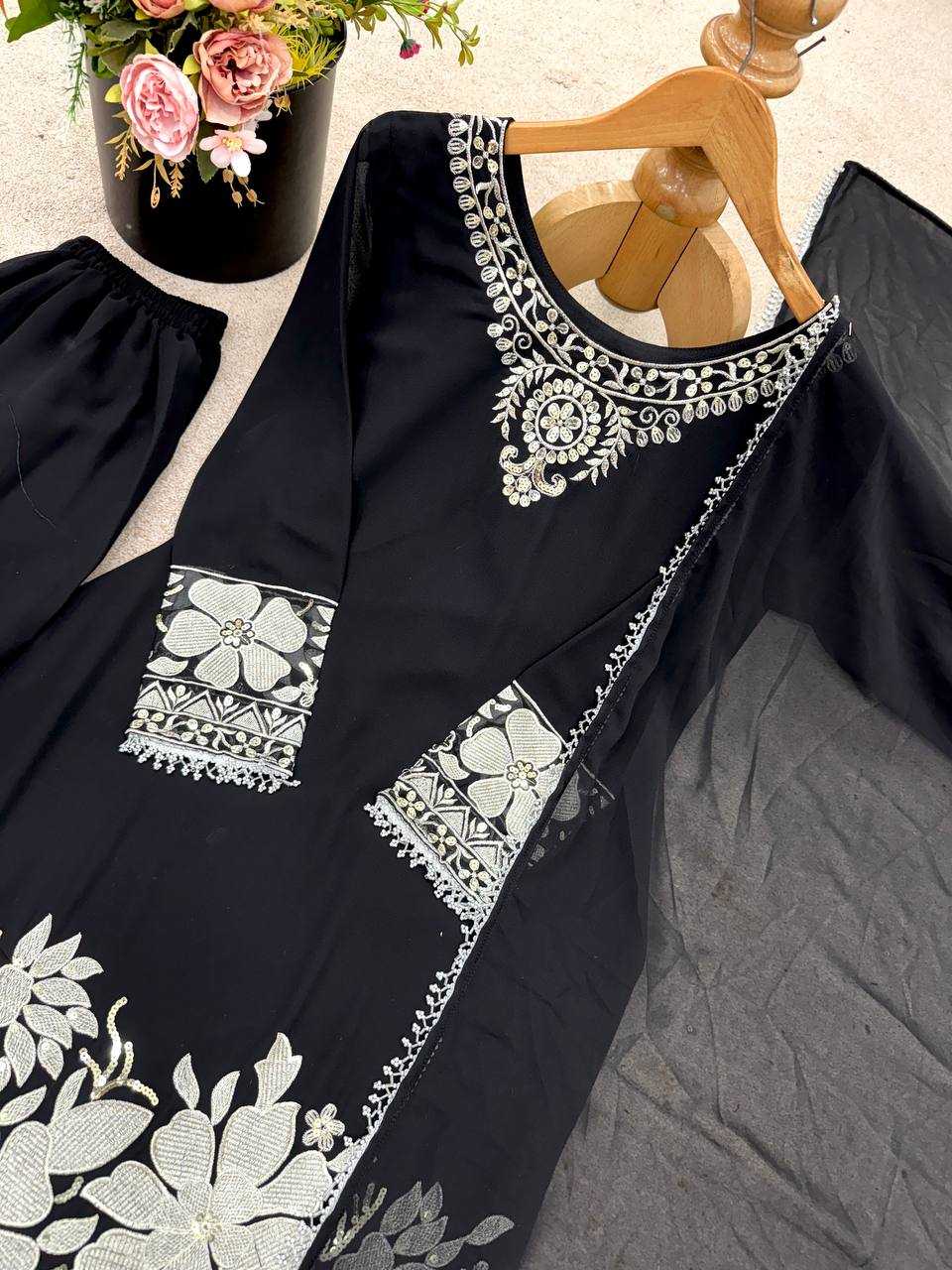 Embroidery Suits