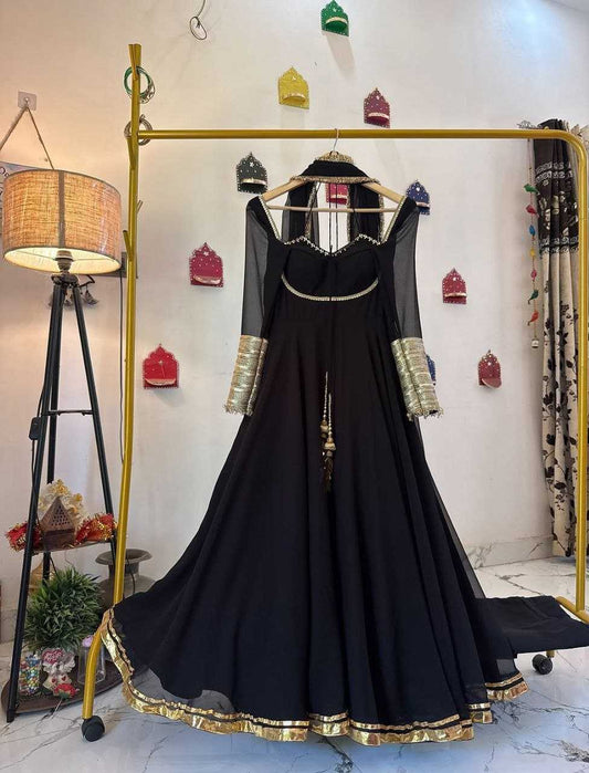 Beautiful  Black Gown -KE-80018